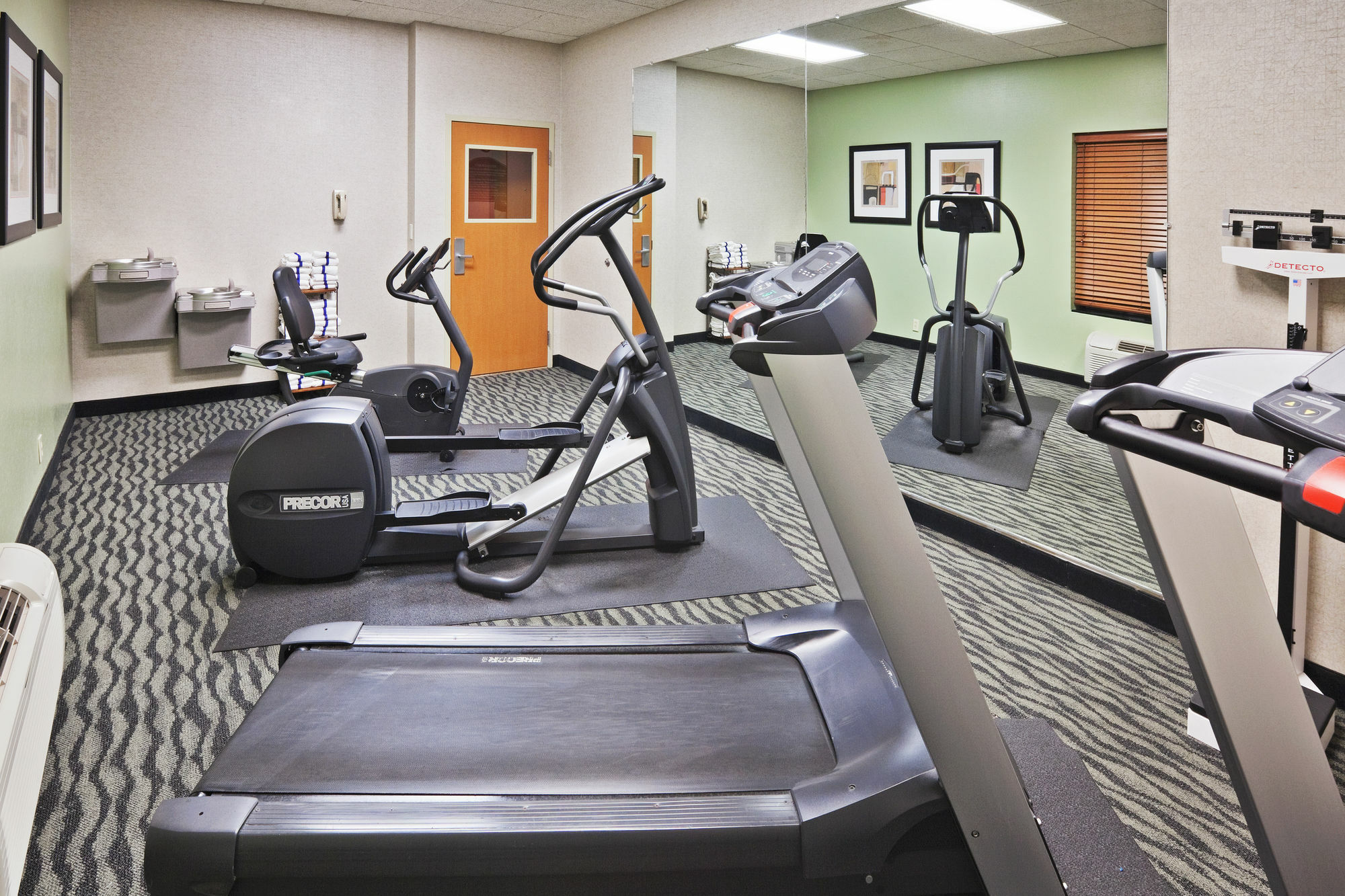 Holiday Inn Express Hotel & Suites Lawton-Fort Sill By Ihg מראה חיצוני תמונה